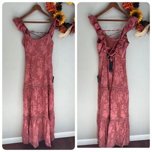 NWT LULUS Ready for Romance Sleeveless Dress